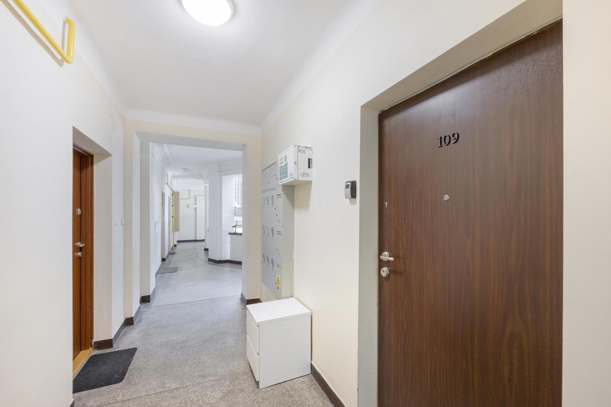 J&W Apartments Studio Solidarnosci วอร์ซอ ภายนอก รูปภาพ
