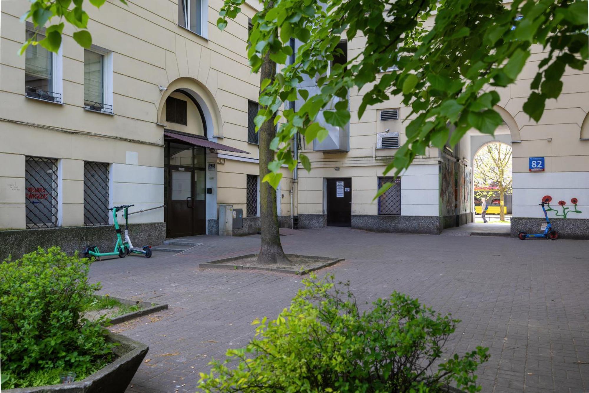 J&W Apartments Studio Solidarnosci วอร์ซอ ภายนอก รูปภาพ