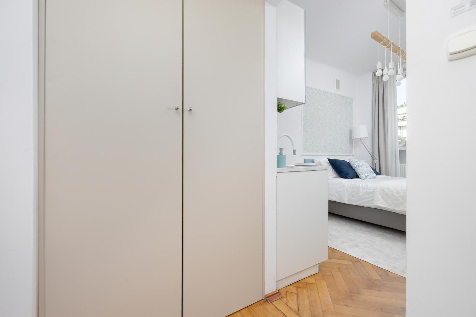 J&W Apartments Studio Solidarnosci วอร์ซอ ภายนอก รูปภาพ
